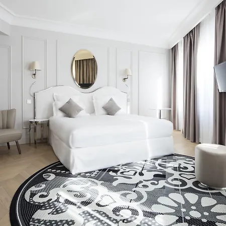 Maison Pigalle Paris