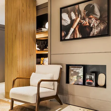 Maison Pigalle Paris