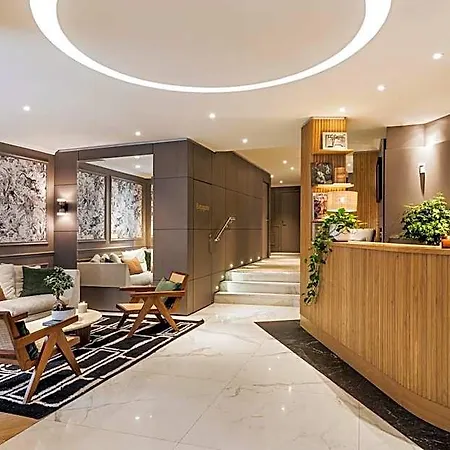 Maison Pigalle 4*