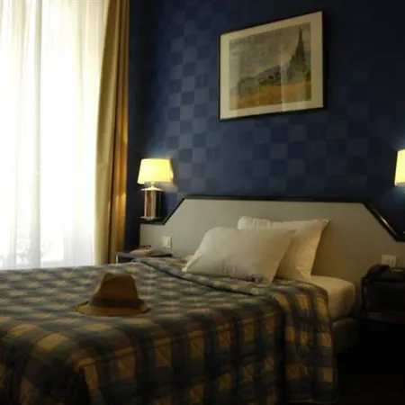 Otel Maison Pigalle 4*