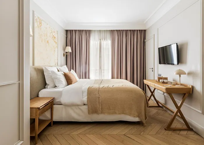 Maison Pigalle Hotel 4*