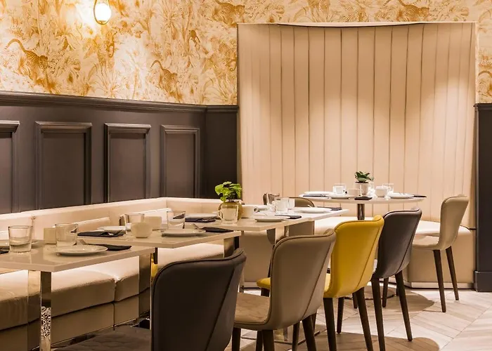Maison Pigalle 4*